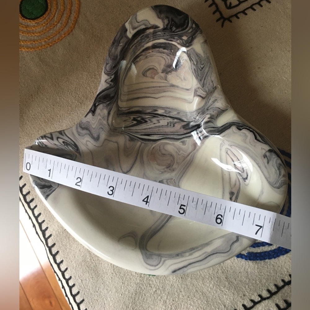 Ashtray - Picture 2 of 2